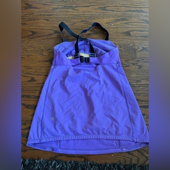 Lululemon Run: Catch Me Tank purple size 6 excellent condition - Picture 7 of 11